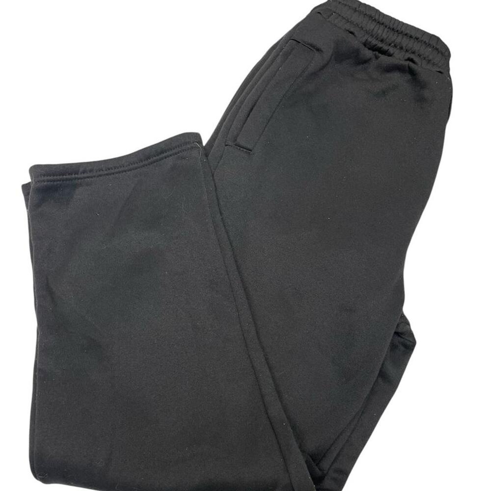 Black sweatpants